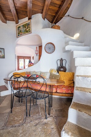 Apartamento exclusivo, 2 quartos | Área de estar