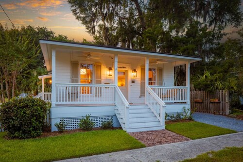 Luxe Designer Home Steps from Beaufort Waterfront