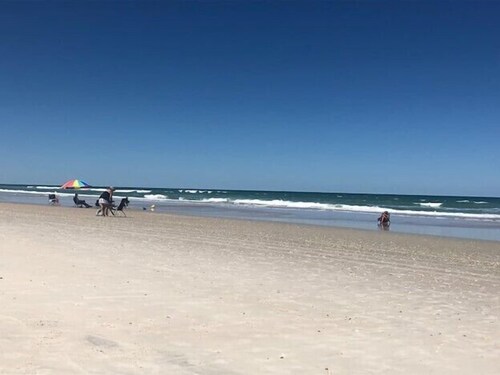 Sunny 3BR Condo Steps to Beach Pool NSB FL