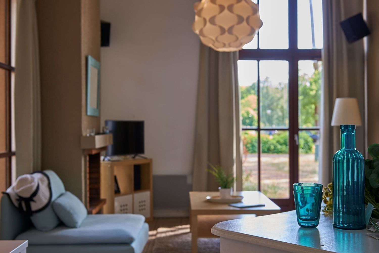 Télévision, cheminée