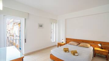 Apartment, 2 Bedrooms | Free WiFi