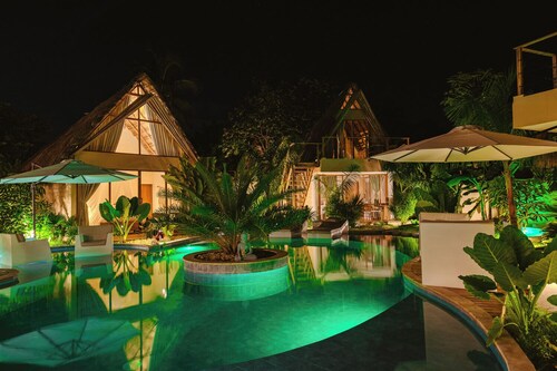 VelaNova Paradise - HotelRetreat