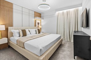 7 bedrooms, iron/ironing board, travel cot, WiFi