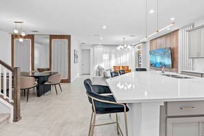 Interior - 2025 Brand NEW 08 Bedrooms At Solara Resort (Kissimmee)