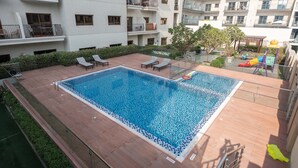 Ảnh chưa phân loại, 4 trong số 28 ảnh, nút