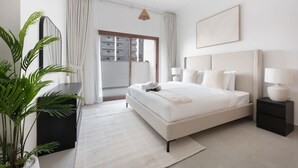 Ảnh chưa phân loại, 3 trong số 28 ảnh, nút