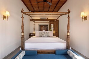Deluxe Suite, Private Pool, Sea View | In-room safe, desk, soundproofing, iron/ironing board