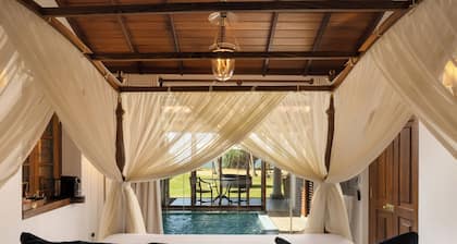 Oruva Beachside Villa