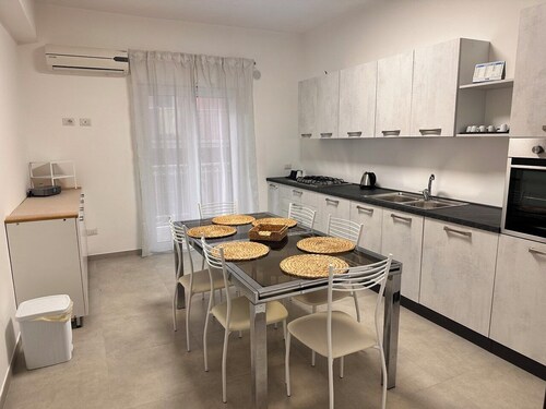 Spacious, newly renovated apartment a few kilometers from Agrigento