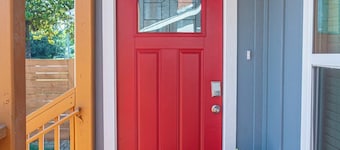 Enjoy 4br/3ba Comfort & Convenience Near Downtown!