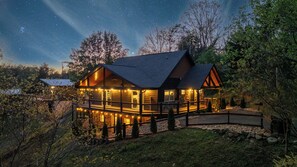 Exterior - New Listing Discount! Central, Pickleball, Hot Tub (Sevierville)