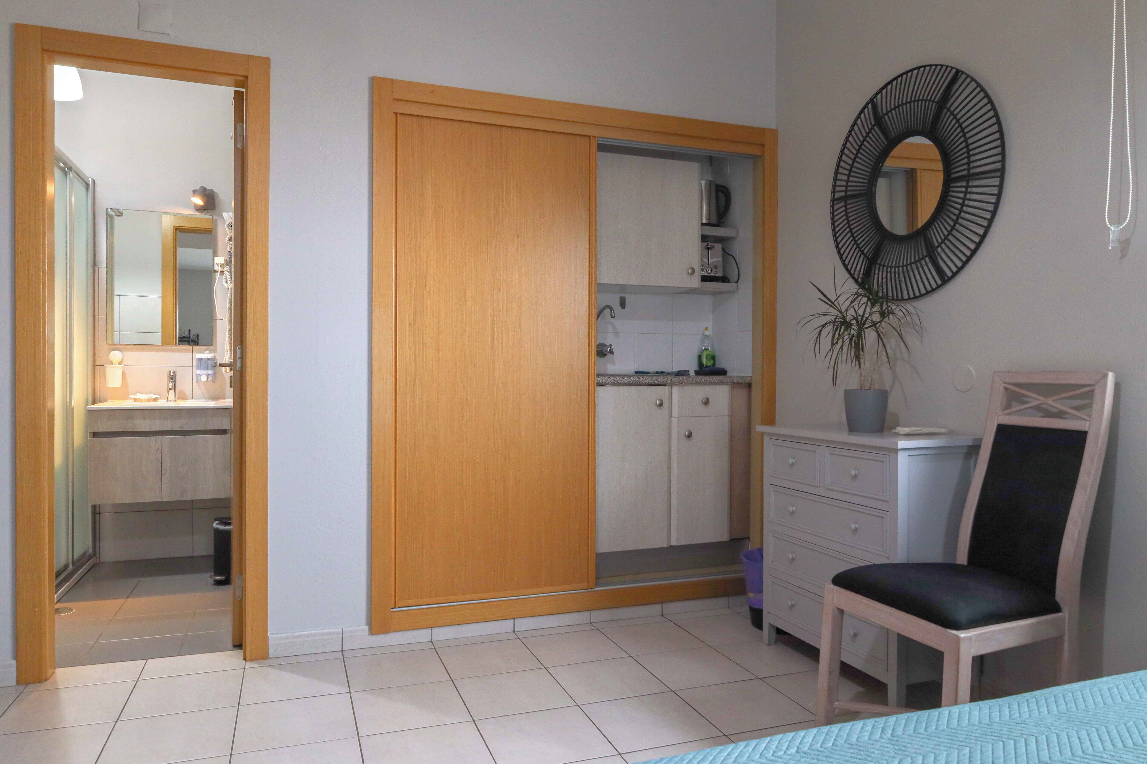 Produtos de toalete grátis, secador de cabelo