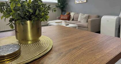 Modern LIVIN-1bd 1ba