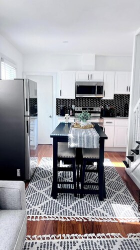 Chic City Guesthouse Getaway