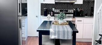 Chic City Guesthouse Getaway