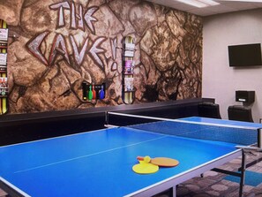 غرفة الألعاب