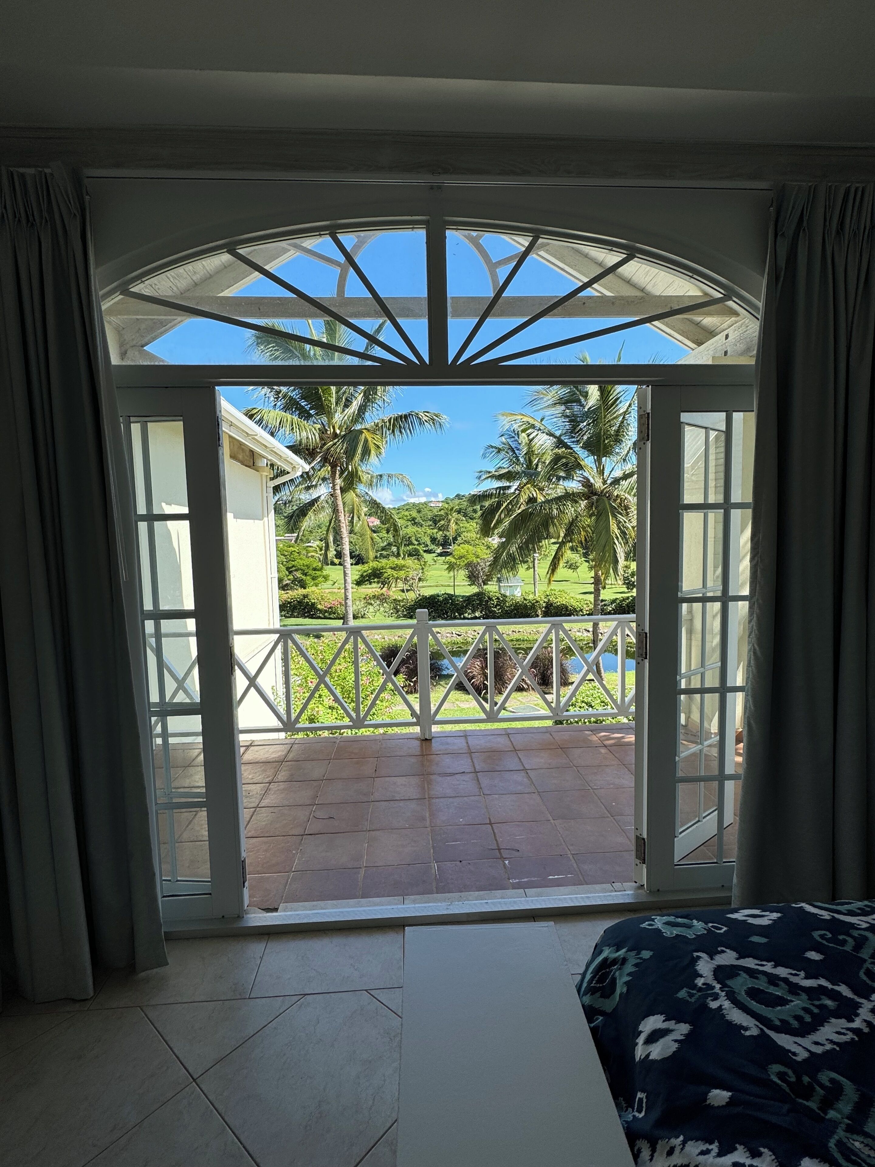 2 bedrooms, iron/ironing board, free WiFi