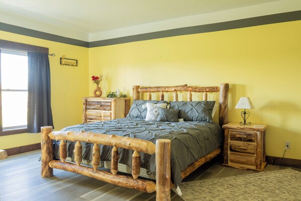 6 habitaciones, tabla de planchar con plancha, wifi y ropa de cama 