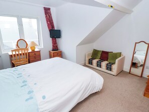 3 室のベッドルーム、客室ごとに異なる装飾、客室ごとに異なるインテリア、WiFi (無料)