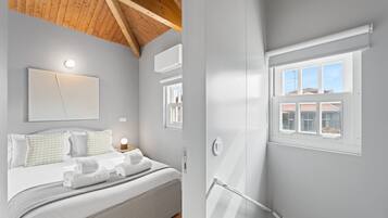 1 chambre, fer et planche à repasser, accès Internet, draps fournis