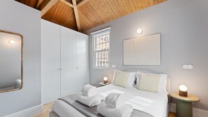 1 chambre, fer et planche à repasser, accès Internet, draps fournis