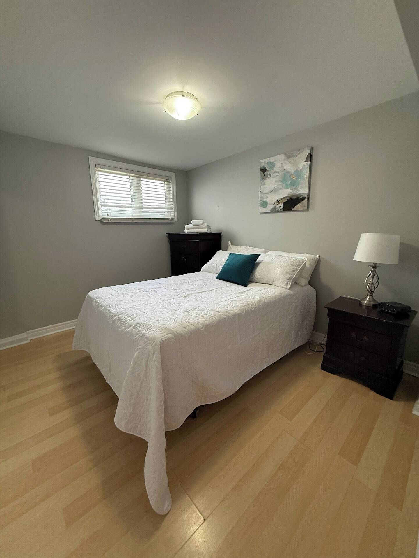 2 chambres, fer et planche à repasser, lit parapluie, Wi-Fi gratuit