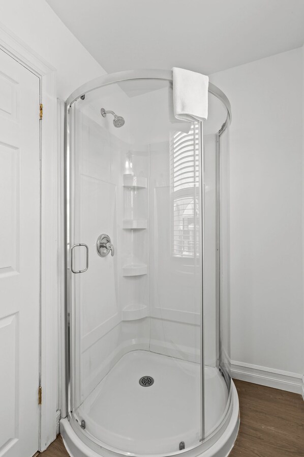 Hair dryer - Relaxing 2BR Parking Self Check-In (St. John's)