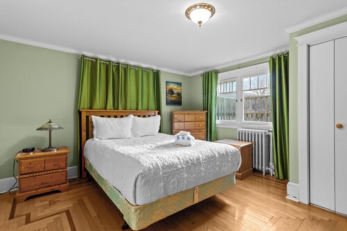 Midstream Manor 1BR Parking WiFi