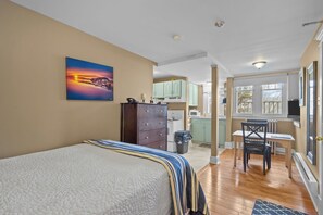 1 chambre, fer et planche à repasser, lit parapluie, Wi-Fi gratuit