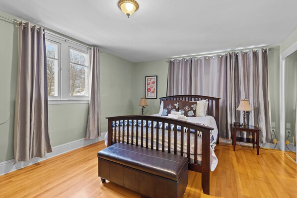 2 Schlafzimmer, Bügeleisen/Bügelbrett, Reisekinderbett, kostenloses WLAN