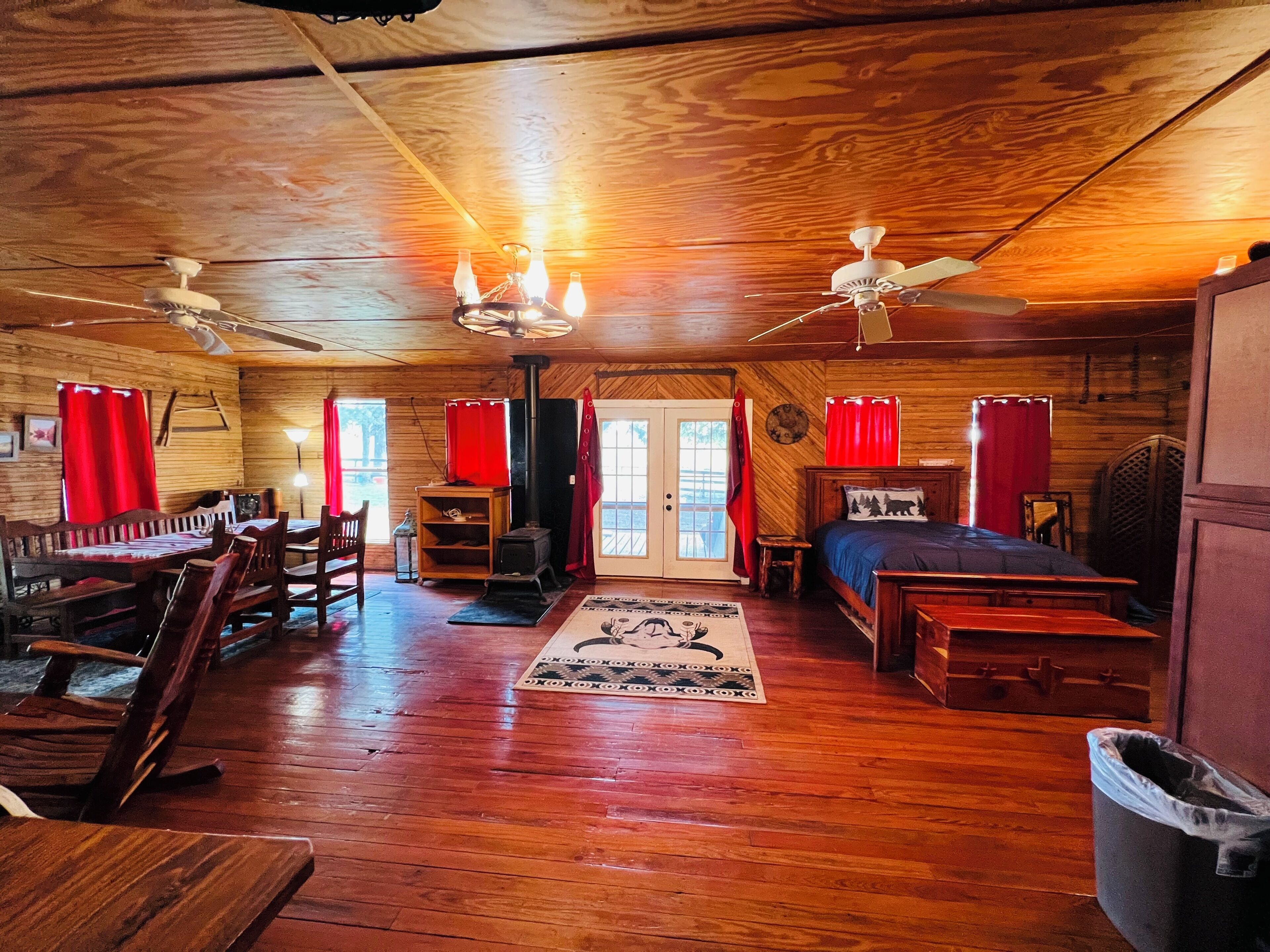 1 habitación y ropa de cama 