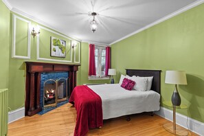 2 bedrooms, iron/ironing board, travel crib, free WiFi