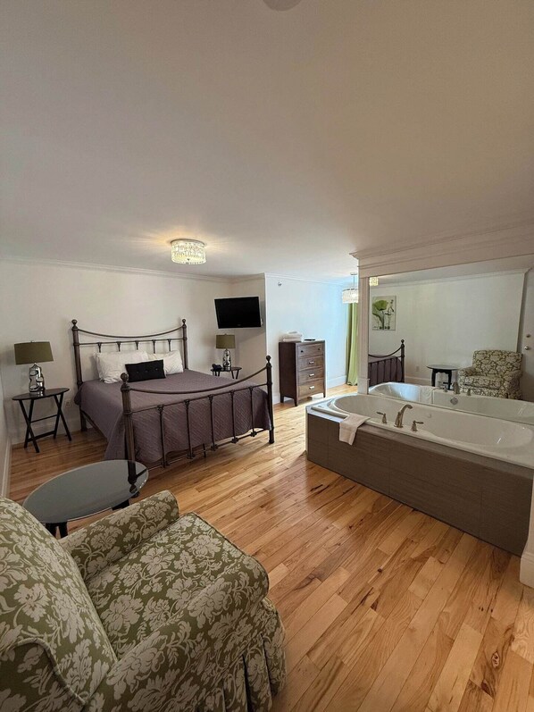 2 chambres, fer et planche à repasser, lit parapluie, Wi-Fi gratuit