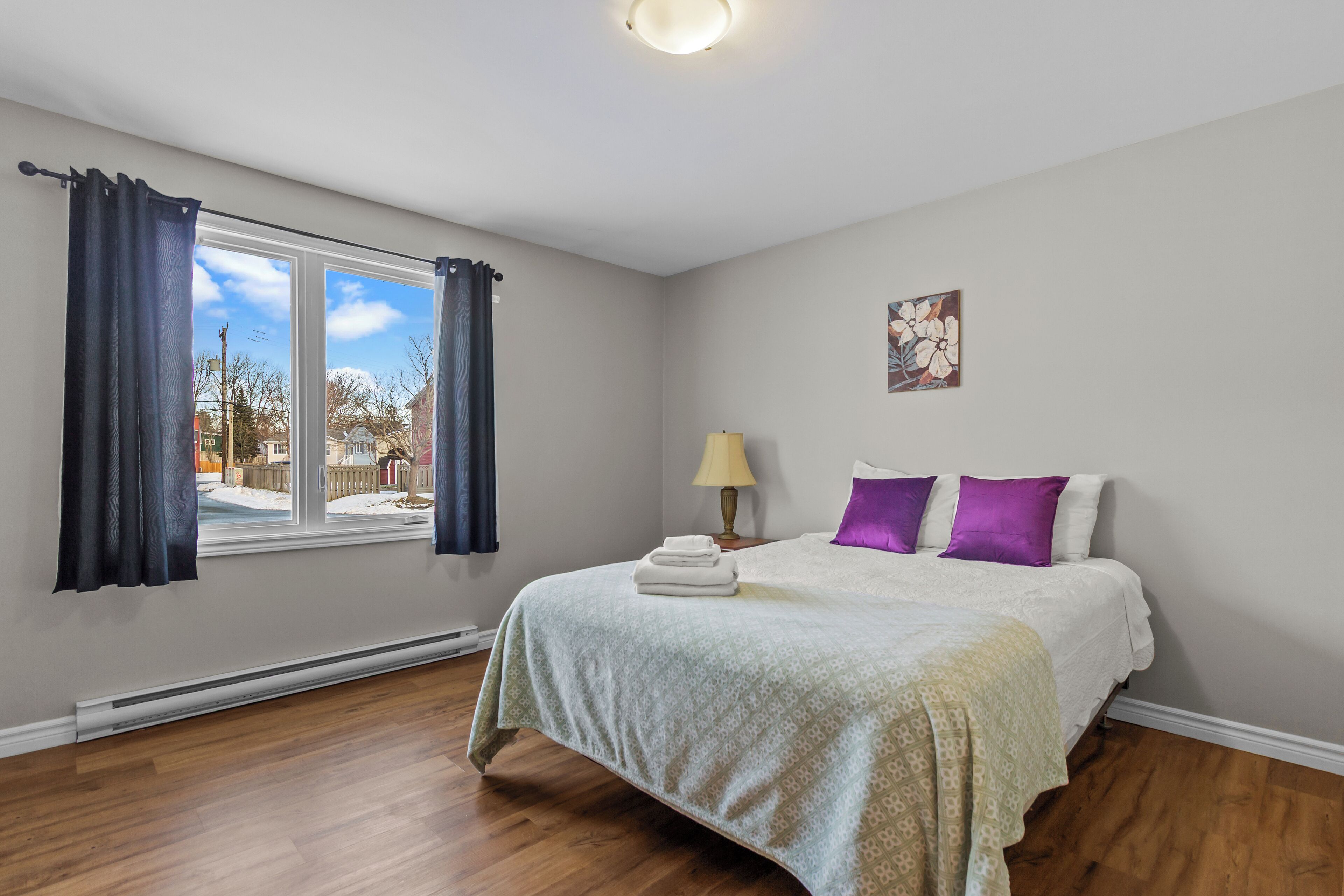 3 chambres, fer et planche à repasser, lit parapluie, Wi-Fi gratuit