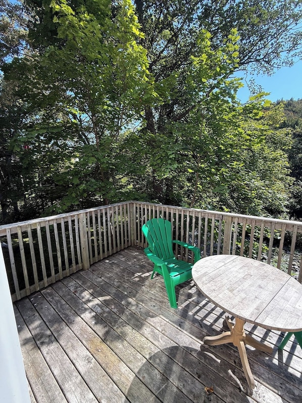 Property grounds - Waterfordbridge Apartments - 1 Bedroom Lower (St. John's)