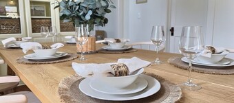 Yellow House - Downtown & 7 Mins to Cedar Point