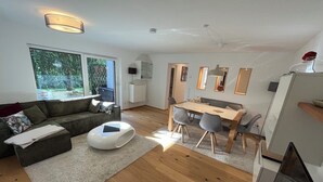Unclassified image, 2 of 25, button - Modern vacation apartment in Marbach am Neckar in the immediate vicinity of the Schillerhöhe (Marbach am Neckar)