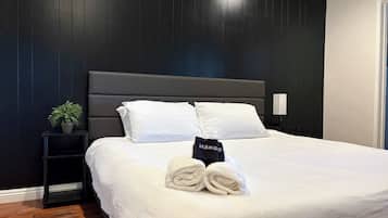 4 habitaciones, tabla de planchar con plancha, cuna de viaje y wifi