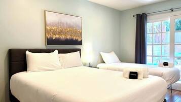 3 habitaciones, tabla de planchar con plancha, cuna de viaje y wifi