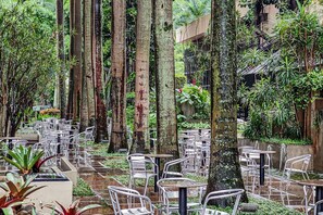 Studio | Speisen im Freien