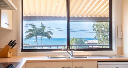 Perfectly positioned between Woolgoolga’s beautiful beaches