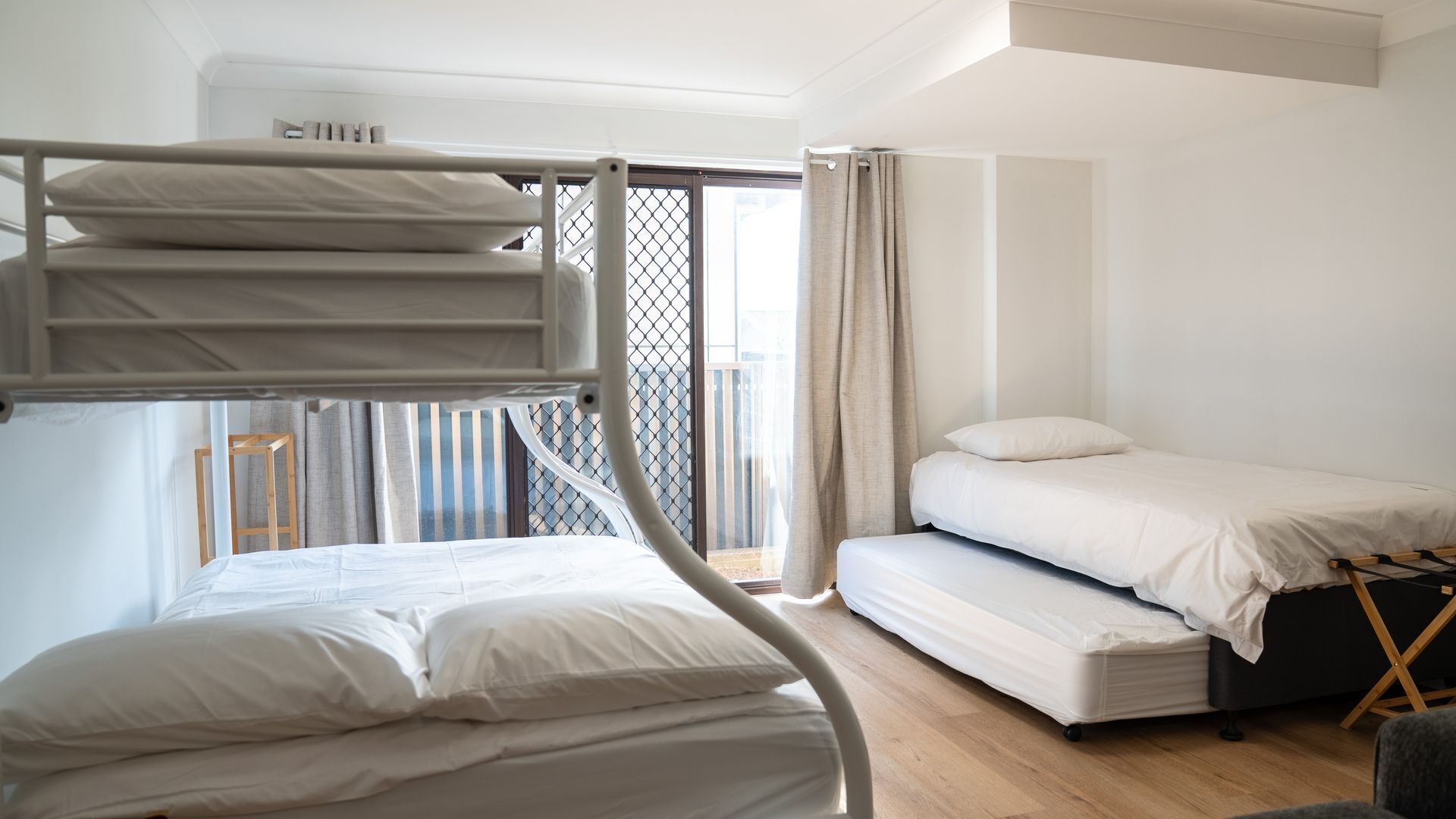 4 bedrooms, free WiFi, bed sheets