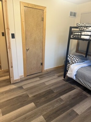 2 bedrooms, free WiFi