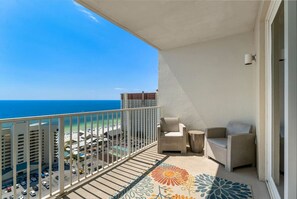 Property grounds - Gulf View Condo! Pools, Balcony! Steps 2 Beach (Panama City Beach)