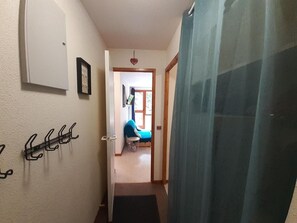 1 bedroom, bed sheets - 4th floor, view mountain, balcony, tv, ski locker, 29m², Valfréjus (Valfréjus)
