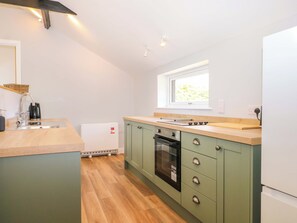 Oppvaskmaskin og kjøkkenutstyr