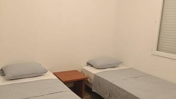 2 bedrooms, WiFi, bed sheets