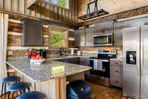 Refrigerador, microondas, horno, placa de cocina