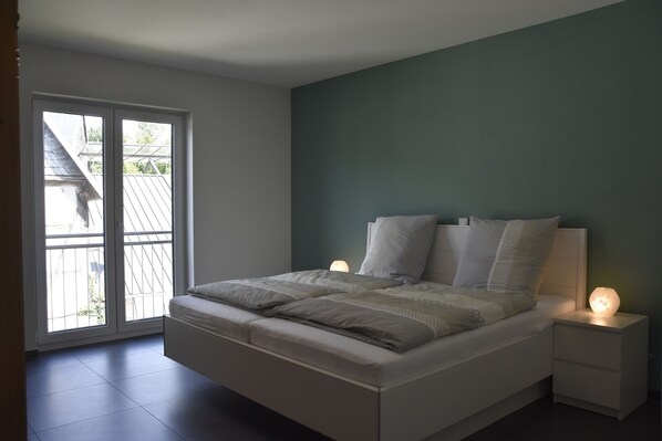 2 Schlafzimmer, Bügeleisen/Bügelbrett, Reisekinderbett, kostenloses WLAN