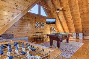Spielezimmer